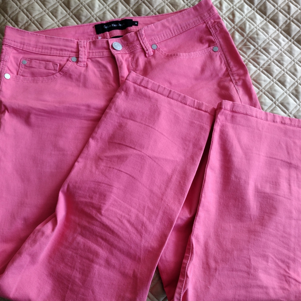 3/$30 Calvin Klein Women's Pink Jeans - Picture 4 of 7